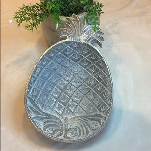 Pineapple decorative tray.